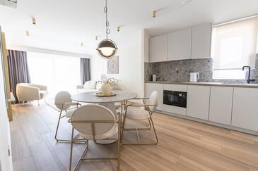 Rodinné apartmány s bazénem Baška Voda, Makarská - Makarska - 23601