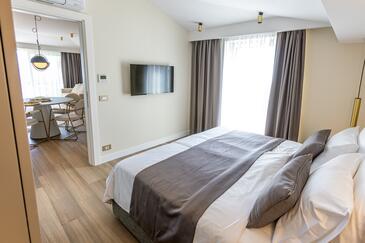 Apartmaji z bazenom za družine z otroci Baška Voda, Makarska - 23601