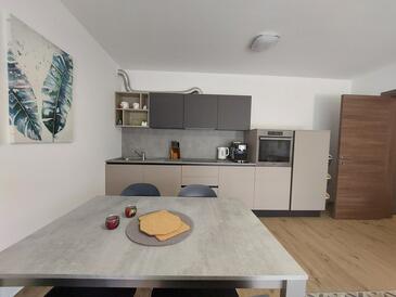 Apartmanok parkolóhellyel Krk - 23610