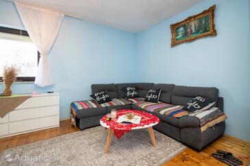 Zemunik Donji, Living room 1 in the house, air condition available and WiFi.