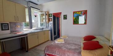 Studio-apartments Omiš, Central Dalmatia