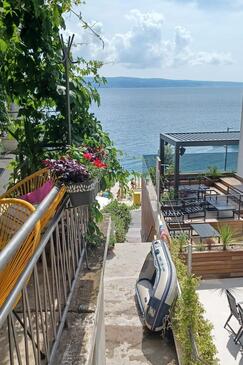 Studio-apartments Omiš, Central Dalmatia