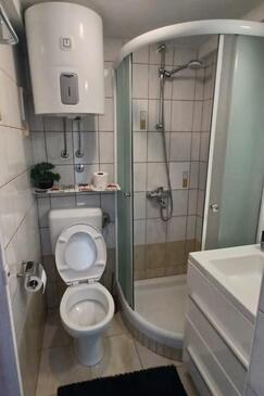 Studio-apartments Omiš, Central Dalmatia