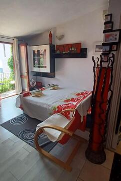 Studio-apartments Omiš, Central Dalmatia