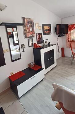 Studio-apartments Omiš, Central Dalmatia