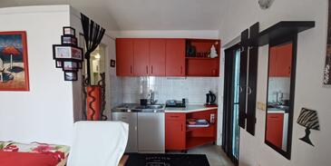 Studio-apartments Omiš, Central Dalmatia