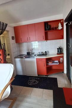 Studio-apartments Omiš, Central Dalmatia