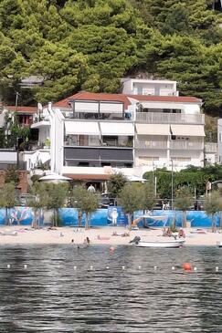 Omiš, Omiš, Alloggio 23612 - Appartamenti affitto vicino al mare con la spiaggia ghiaiosa.