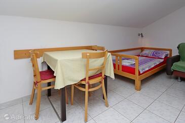 Appartementen en kamers met parkeerplaats Selce, Crikvenica - 2362
