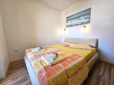Apartmaji s parkingom Punat, Krk - 23621