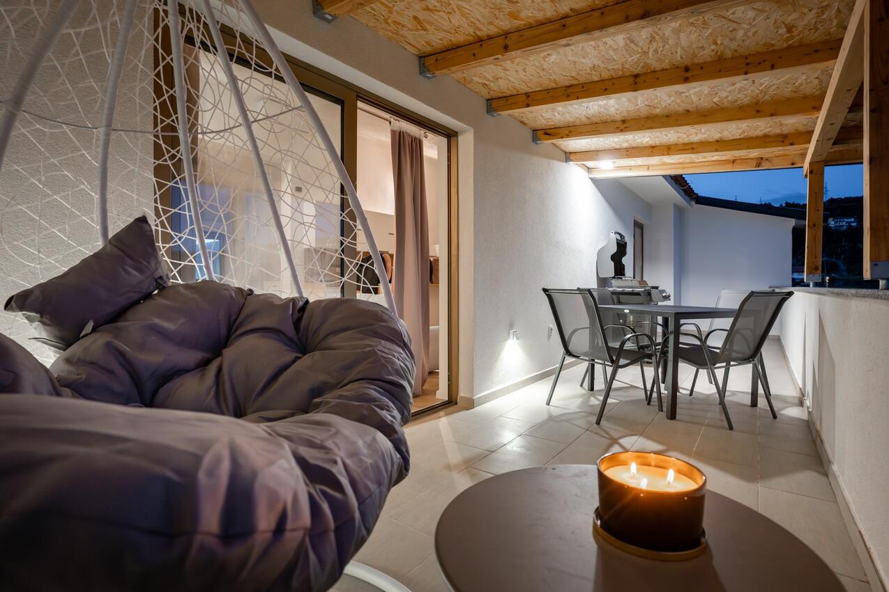 Apartamentos con parking Palit, Rab - 23622