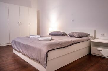 Apartmani s parkingom Palit, Rab - 23622