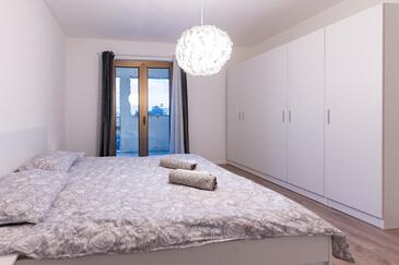 Apartamentos con parking Palit, Rab - 23622