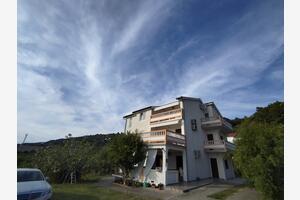 Ferienwohnungen mit Parkplatz Palit, Rab - 23623