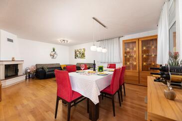 Apartamenty z parkingiem Njivice, Krk - 23632