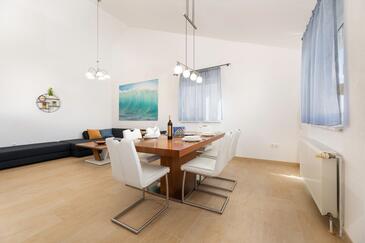 Apartmány s parkoviskom Njivice, Krk - 23632