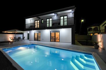 Family Friendly House With A Swimming Pool Privlaka, Zadar - 23636 - Privlaka