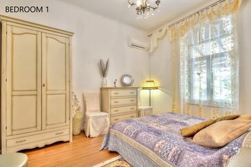 Apartment with terrace Poreč, Istria