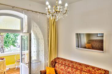 Apartment with terrace Poreč, Istria