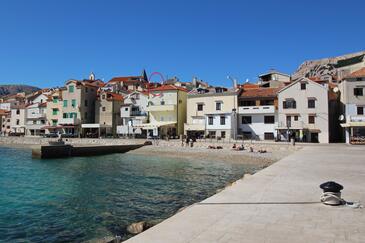 Baška, Krk, Hébergement 23639 - Appartement à proximité de la mer avec une plage de galets.