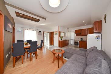 Apartmaji s parkingom Privlaka, Zadar - 23640 Adriatic.hr