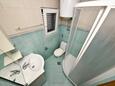 Privlaka, Bathroom in the studio-apartment, WiFi.