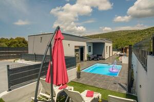 Family friendly house with a swimming pool Marina, Trogir - 23644