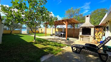 Dom pri mori Turanj, Biograd - 23650 Adriatic.hr