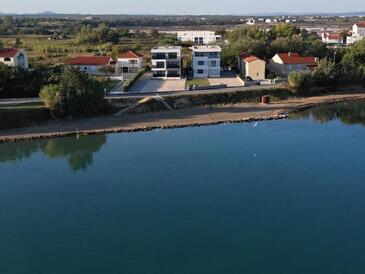 Nin, Zadar, Object 23664 - Appartementen blizu mora met een zandstrand.