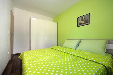 Apartments with parking space Okrug Gornji, Čiovo - 23665