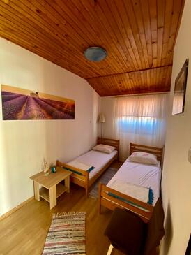 Apartmanok a tenger mellett Marina, Trogir - 23667