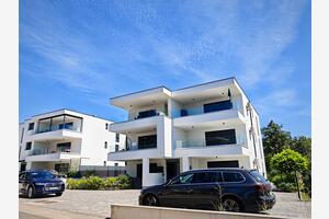 Apartamenty z parkingiem Njivice, Krk - 23677