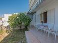 Podgora, Terrasse in folgender Unterkunftsart apartment, Haustiere erlaubt und WiFi.