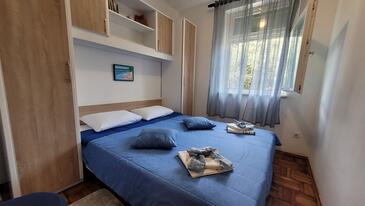 Ferienwohnungen mit Internet Njivice, Krk - 23682