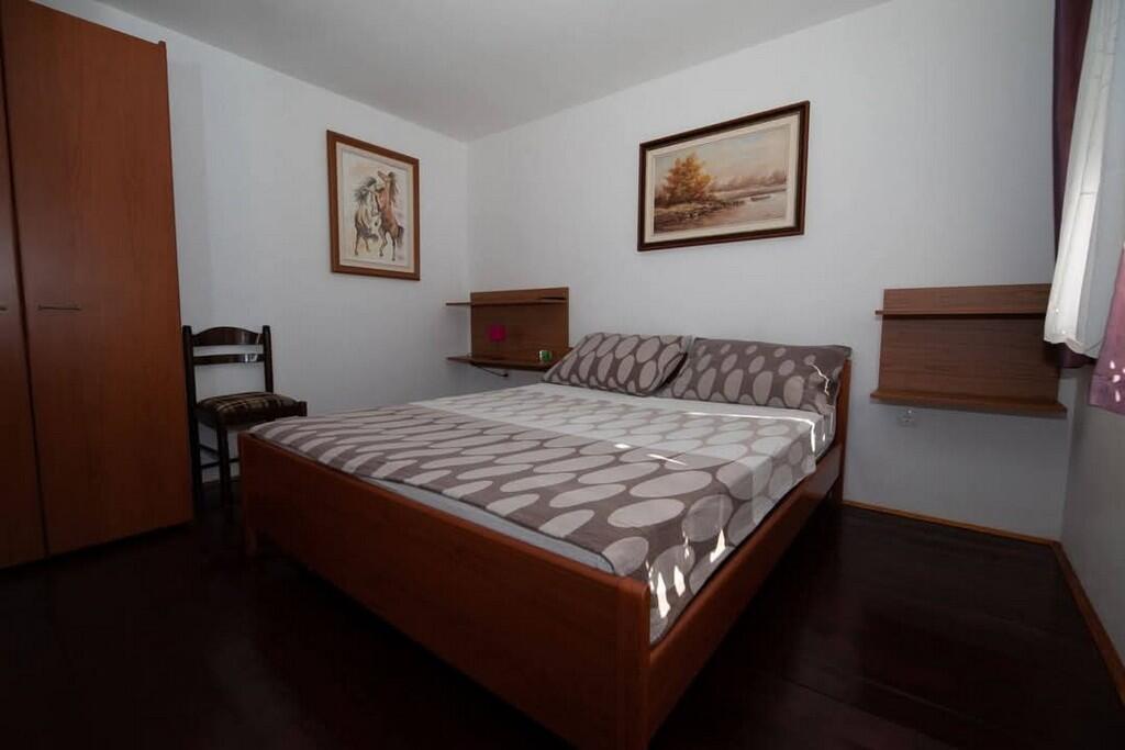 Appartamenti con piscina per famiglie Lìccino - Lič, Gorski kotar - 23685