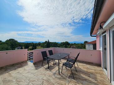 Maison pour la famille avec la piscine Ljutići, Krk - 23686