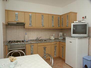 Apartments with parking space Presika, Labin - 2370