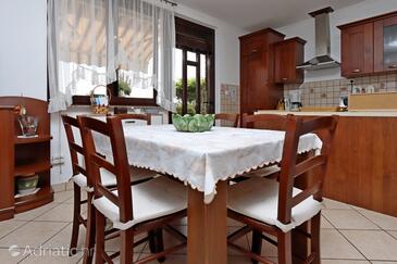 Apartmani s parkingom Lovran, Opatija - 23701