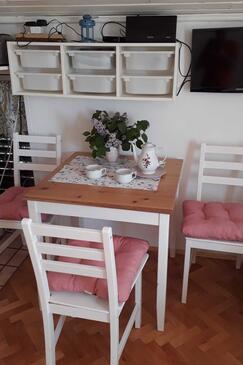 Biograd na Moru, Jadalnia w zakwaterowaniu typu studio-apartment, WiFi.