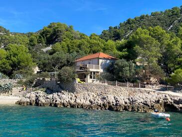 Medvidina, Hvar, Propiedad 23709 - Alquiler de Vacaciones cerca del mar con una playa de guijarros.