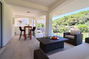 Komfortables Haus Bucht Slatina Komfortables Haus Bucht Slatina, Korcula (K-23711)