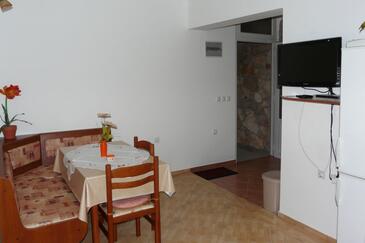 Prižba, Esszimmer in folgender Unterkunftsart studio-apartment, Haustiere erlaubt und WiFi.