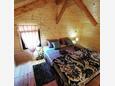 Bedroom Kali, Bedroom in the house, (pet friendly) and WiFi.