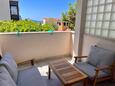 Rogoznica, Terrasse dans l’hébergement en type apartment, avec la vue sur la mer et WiFi.