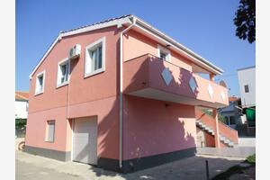 Apartmani uz more Betina, Murter - 23716