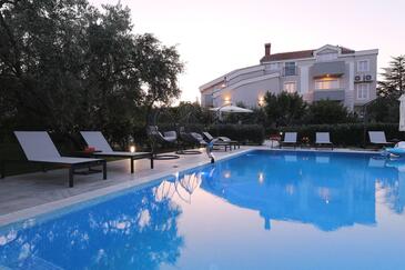 Sikovo, Biograd, Hébergement 23718 - Maison vacances avec une plage de galets.