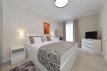 Ház családok részére medencével Sikovo, Biograd - 23718