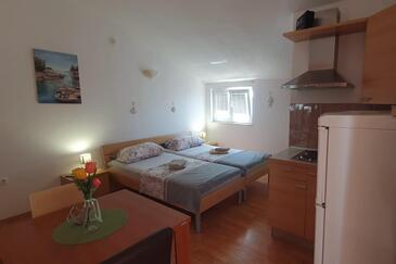 Apartmaji ob morju Tisno, Murter - 23720