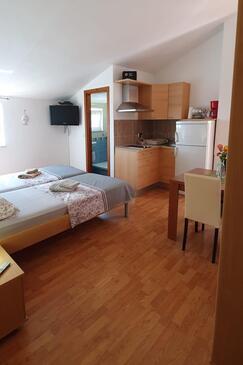 Apartmaji ob morju Tisno, Murter - 23720