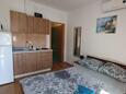 Tisno, Kitchen in the studio-apartment, WiFi.